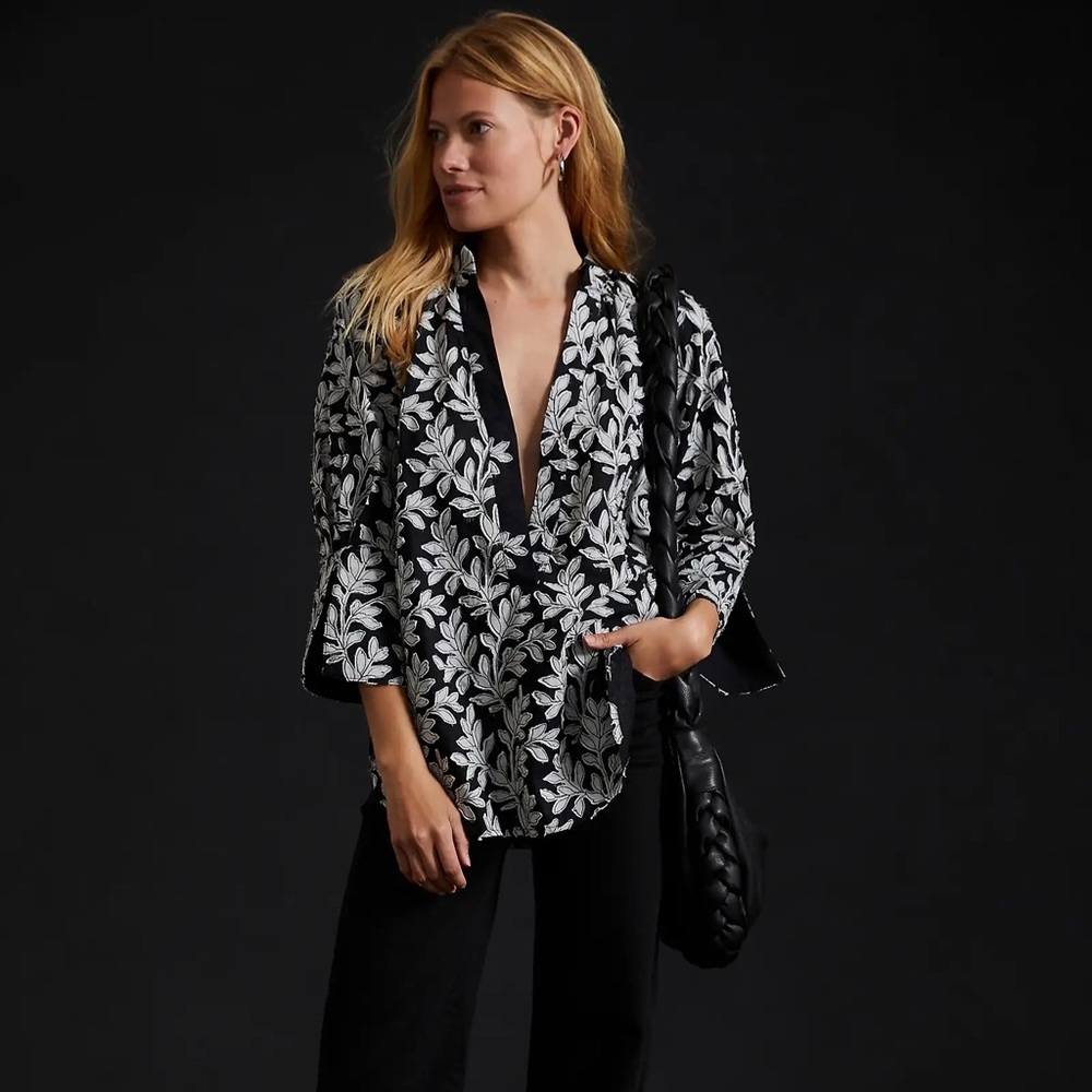 ANTHROPOLOGIE POPOVER BLOUSE BLACK MOTIF